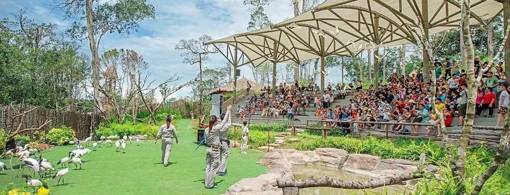 Vinpearl Safari Phu Quoc wildlife show with audience